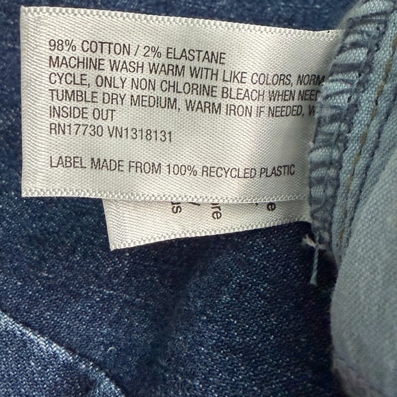 Universal Thread Women’s Dark Blue High Rise Straight Jeans Size 00/24R - Picture 6 of 6